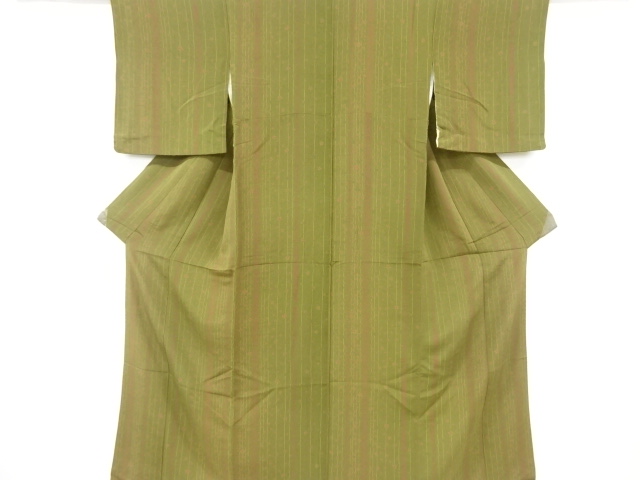 リサイクル　縮緬地花縞模様小紋着物